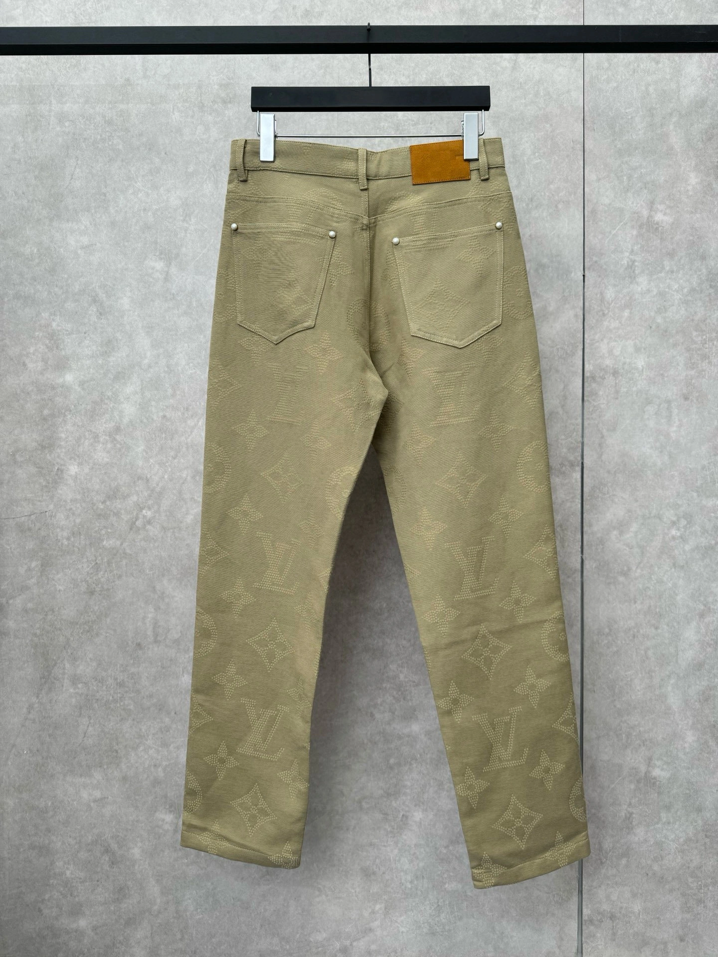 wg.luxury-- 8V Safari Monogram embroidery item: E-F431I2818